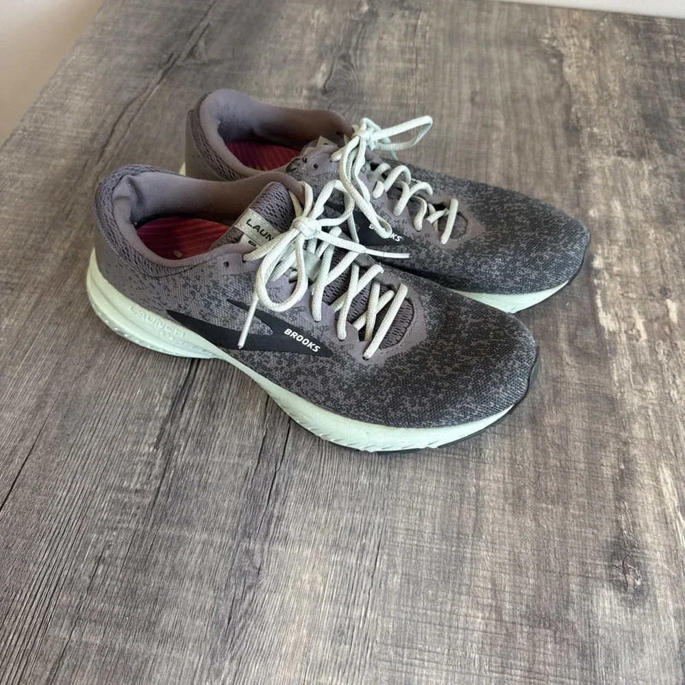 Brooks Launch 6 Gray Mint Green Aqua Womens Size 8 Running Walking Shoes